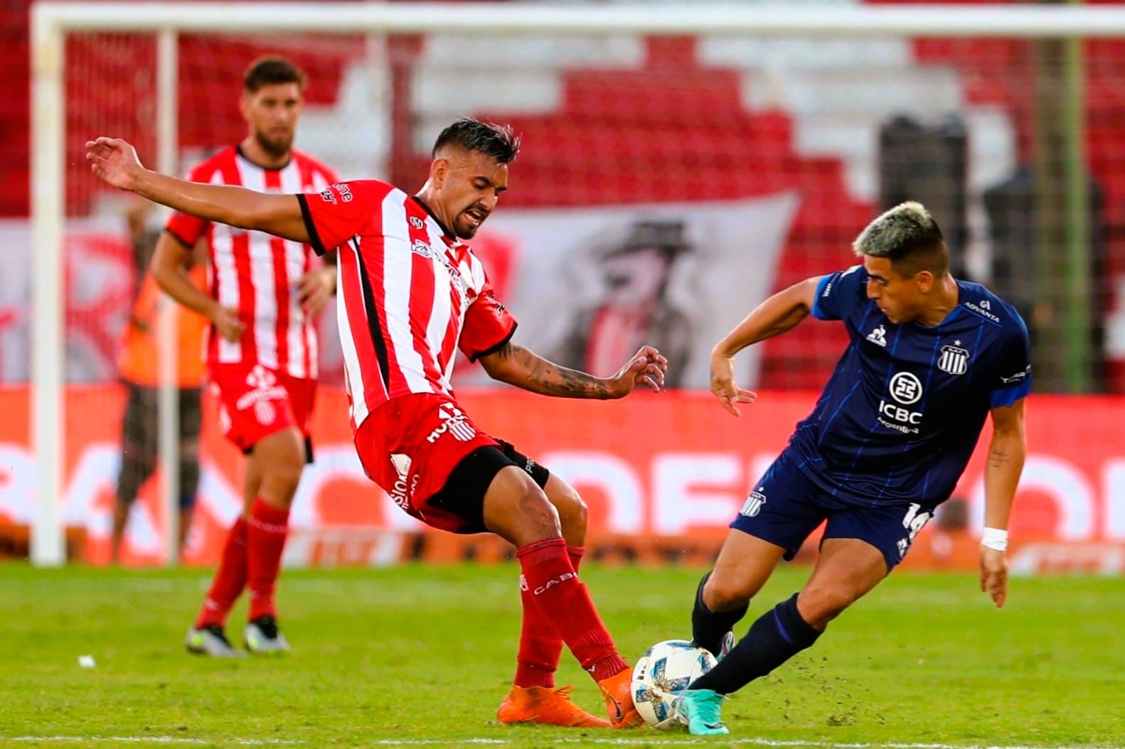 El Guapo fue más y superó a la T