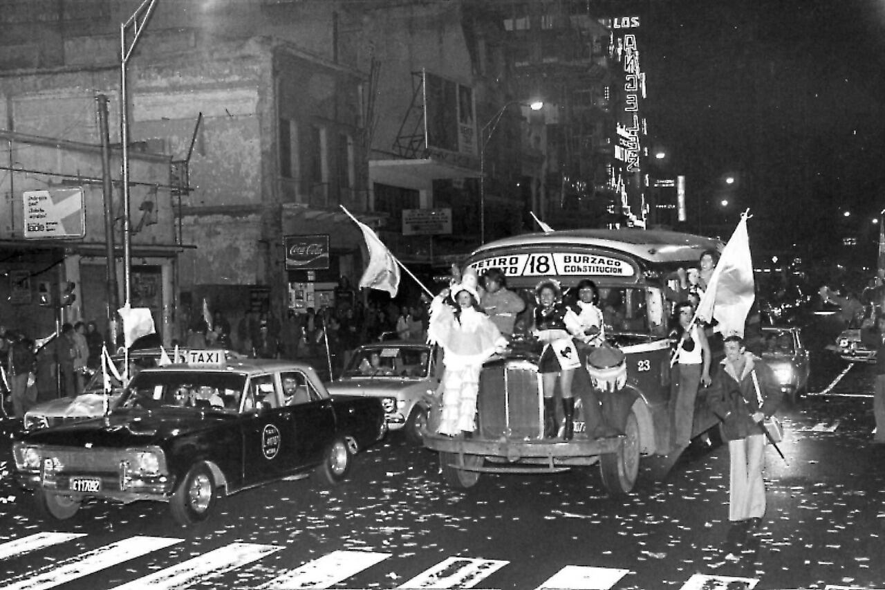 El festejo en las calles luego de la obtención del título.