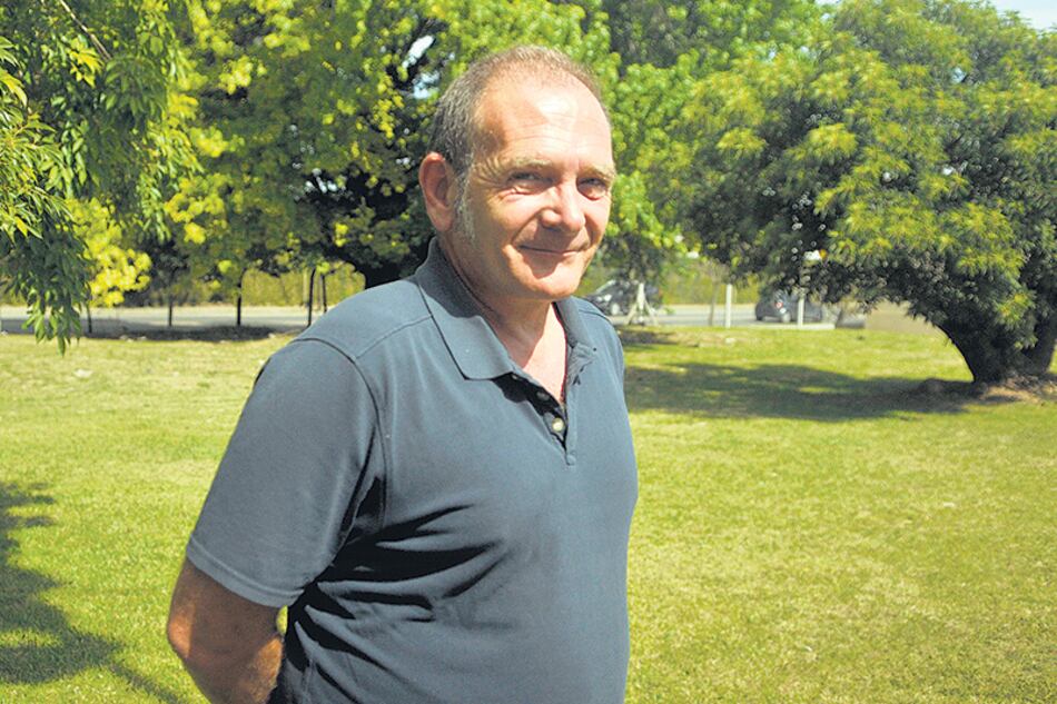 Gabriel Mindlin es doctor en Física y licenciado en Ciencias Físicas.