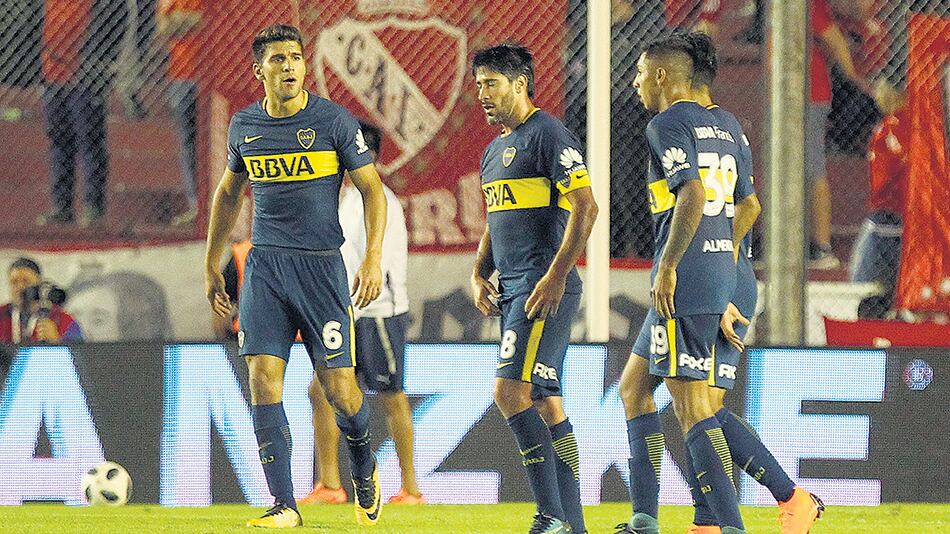 Los jugadores de Boca no encuentran respuestas a la segunda derrota consecutiva en la Superliga.