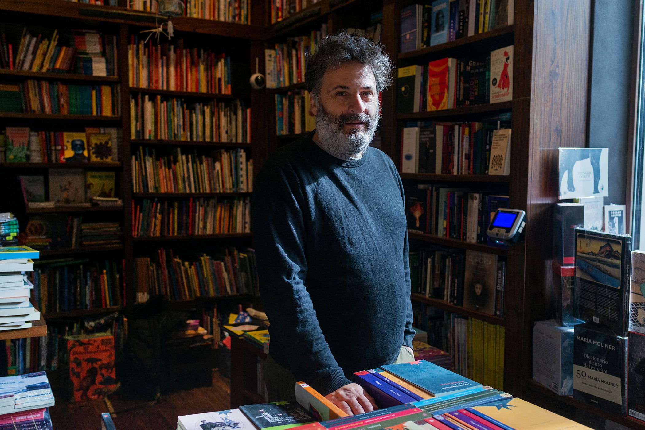 "Caballo de verano" reúne veinte años de escritura de Ronsino.