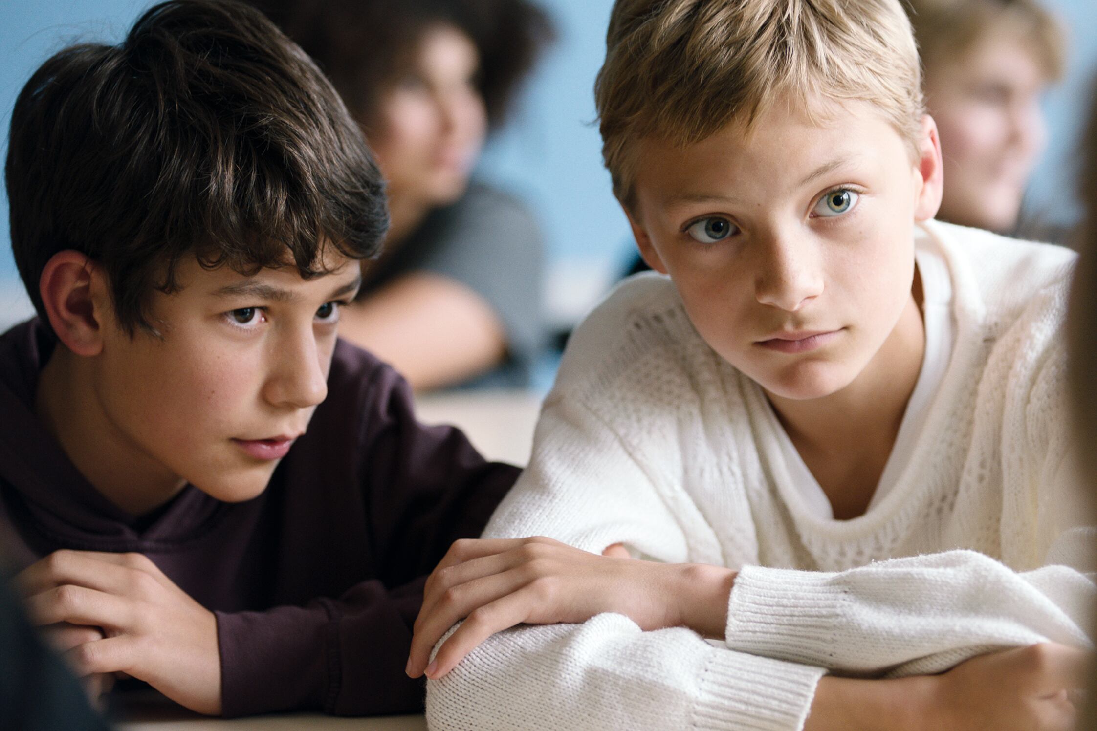 La película de Dhont genera una tensión dramática sutil pero poderosa.