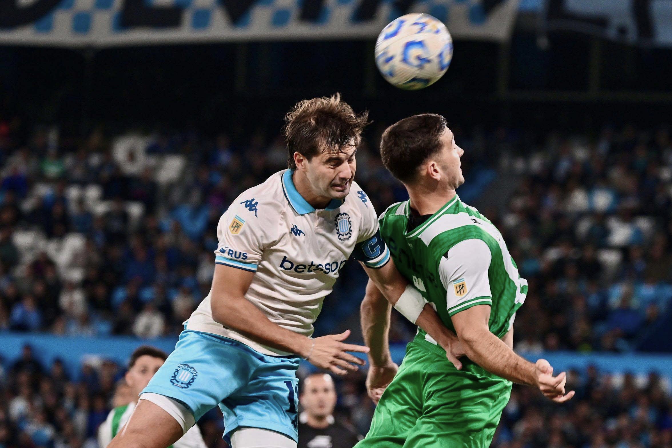 Santiago Sosa fue capitán de Racing el domingo ante las ausencias de Arias y Zuculini