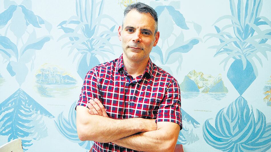 En la universidad París 8, Vecchio dicta un taller de confección de lenguas inventadas.