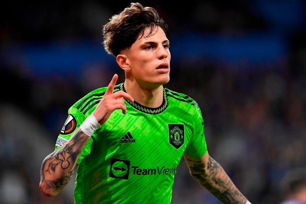 Garnacho juega en Manchester United.