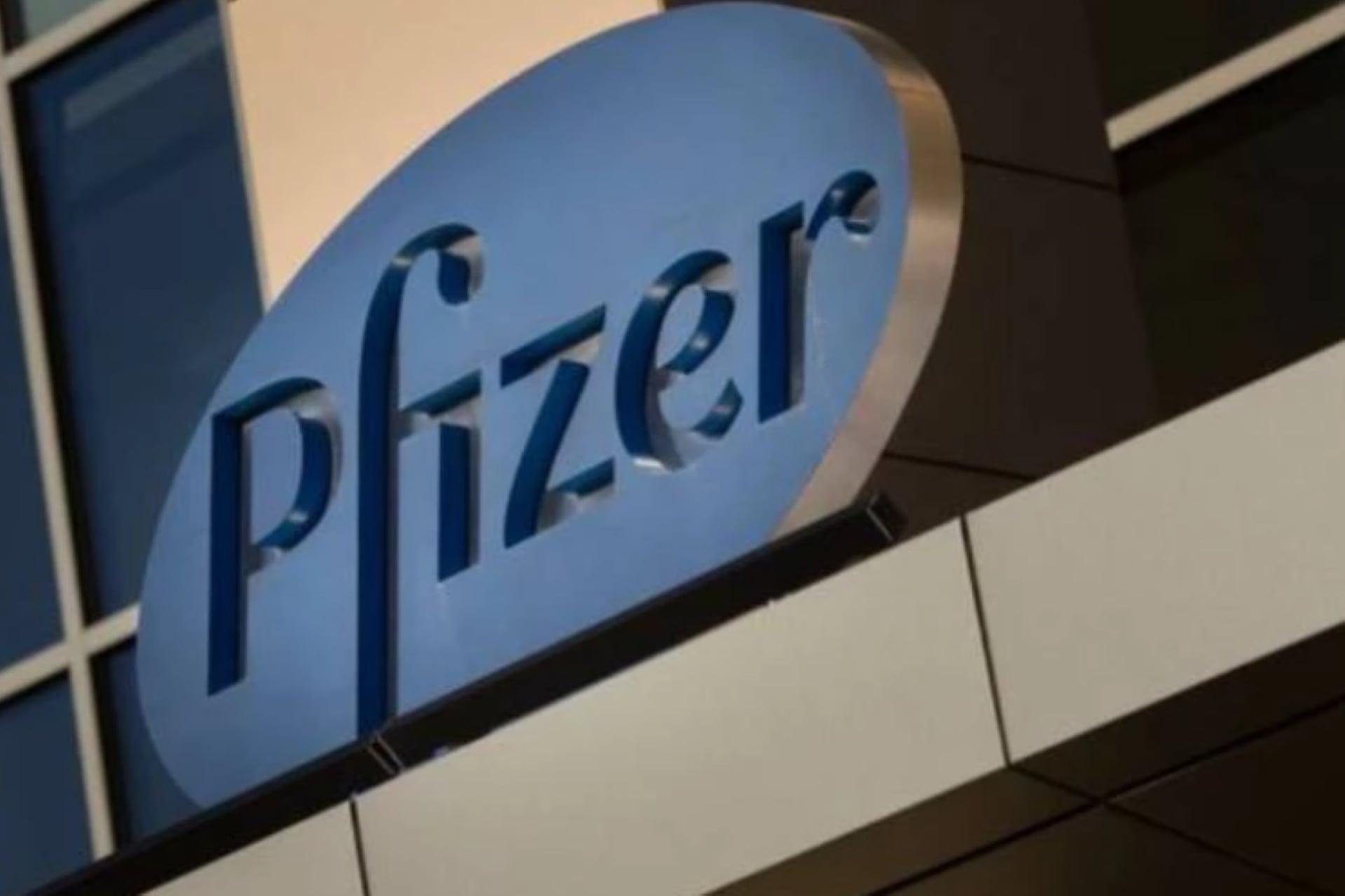 La sede de Pfizer en argentina está en Villa Adelina.