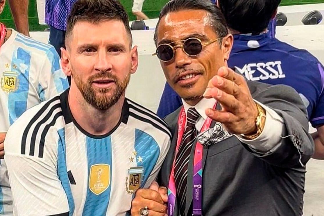 El chef Salt Bae y Lionel Messi, en plena celebración post final