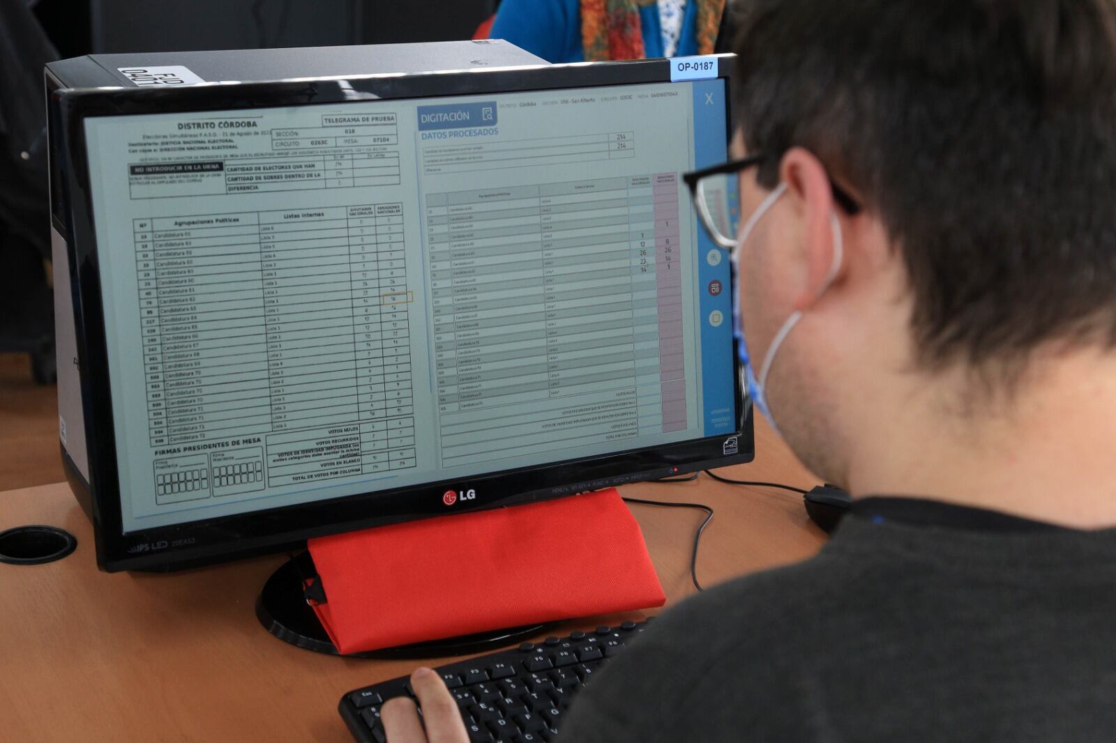 A partir del momento en que cierren las urnas, comienza el escrutinio de votos