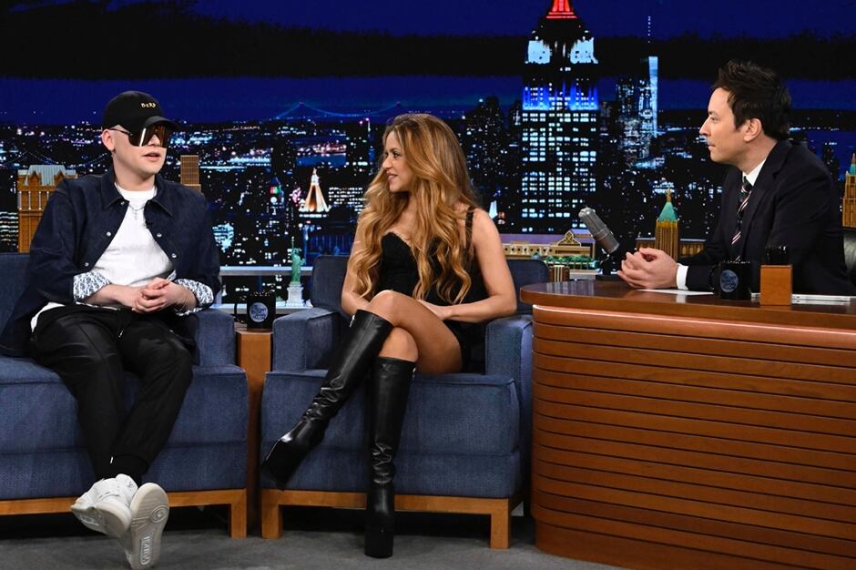 Shakira y Bizarrap, durante la entrevista con Jimmy Fallon.
