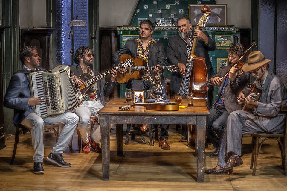 Jazz Manouche, Django Reinhardt y estilos varios destilan la fiesta de Hijos de Buda.