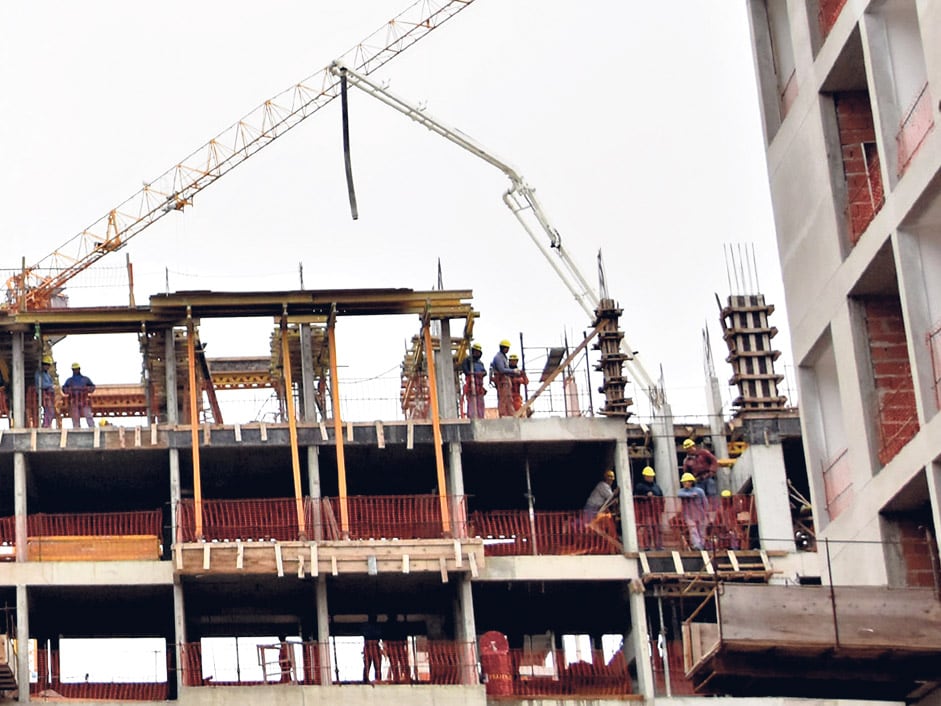 Los despachos de cemento siguieron bajando en octubre, un18,3 por ciento interanual.