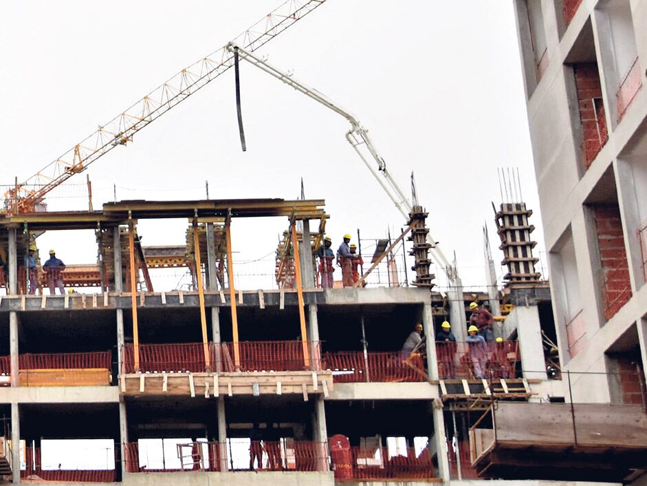 Los despachos de cemento siguieron bajando en octubre, un18,3 por ciento interanual.