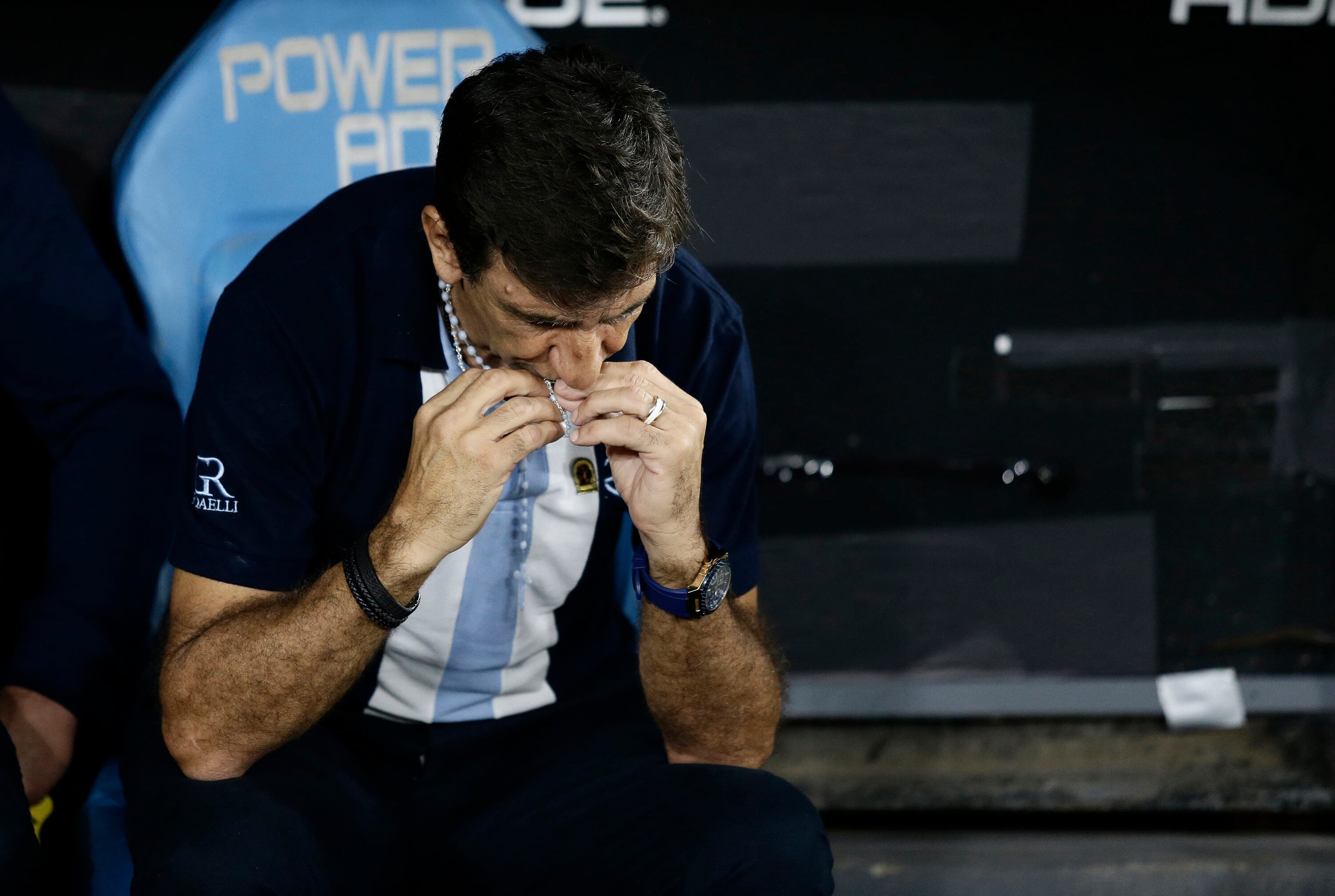 Costas disparó contra el periodismo por las versiones sobre el vestuario