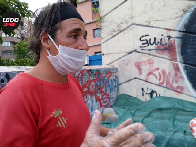 Joaquín Carmona, indigente de día y tuitero estrella por las noches, hasta la pandemia.