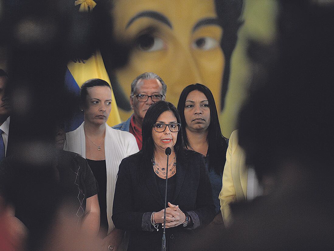 La canciller de Venezuela, Delcy Rodríguez, fijó la posición de ese país tras la suspensión.