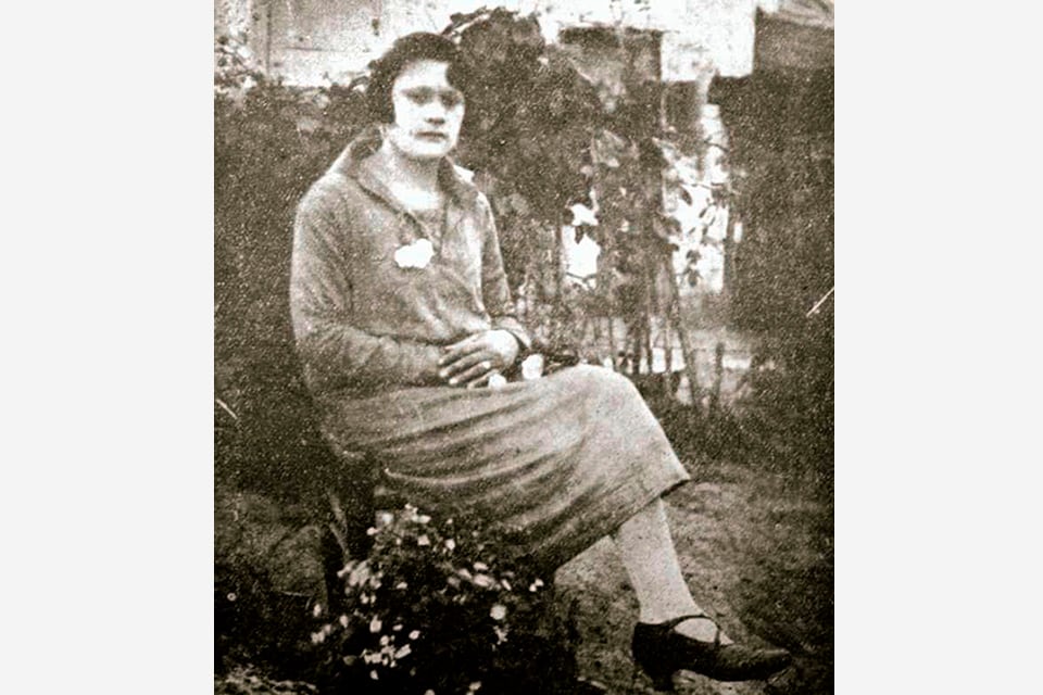 Luisa tenía dieciocho años.