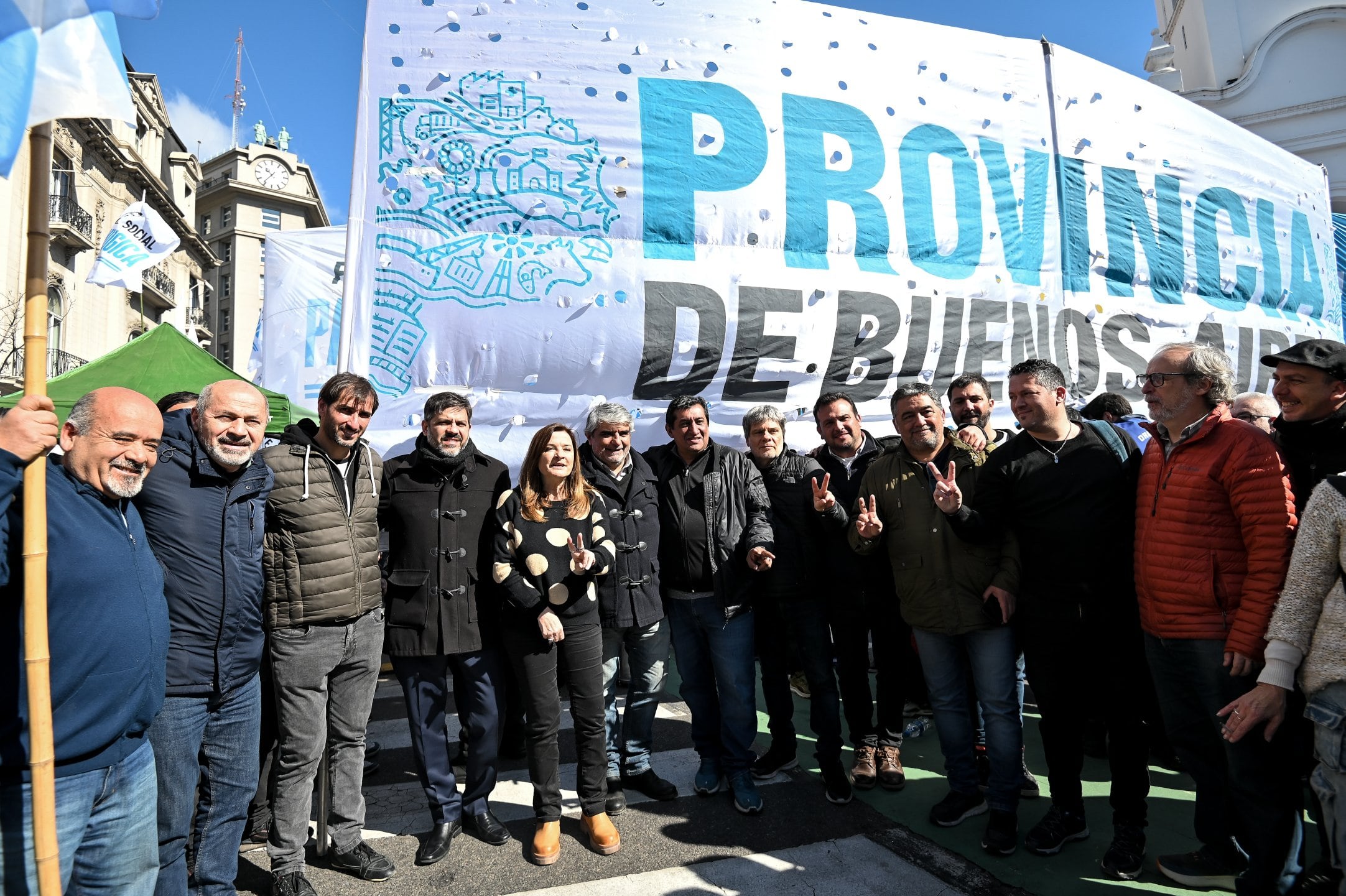 La columna bonaerense en la marcha por San Cayetano.