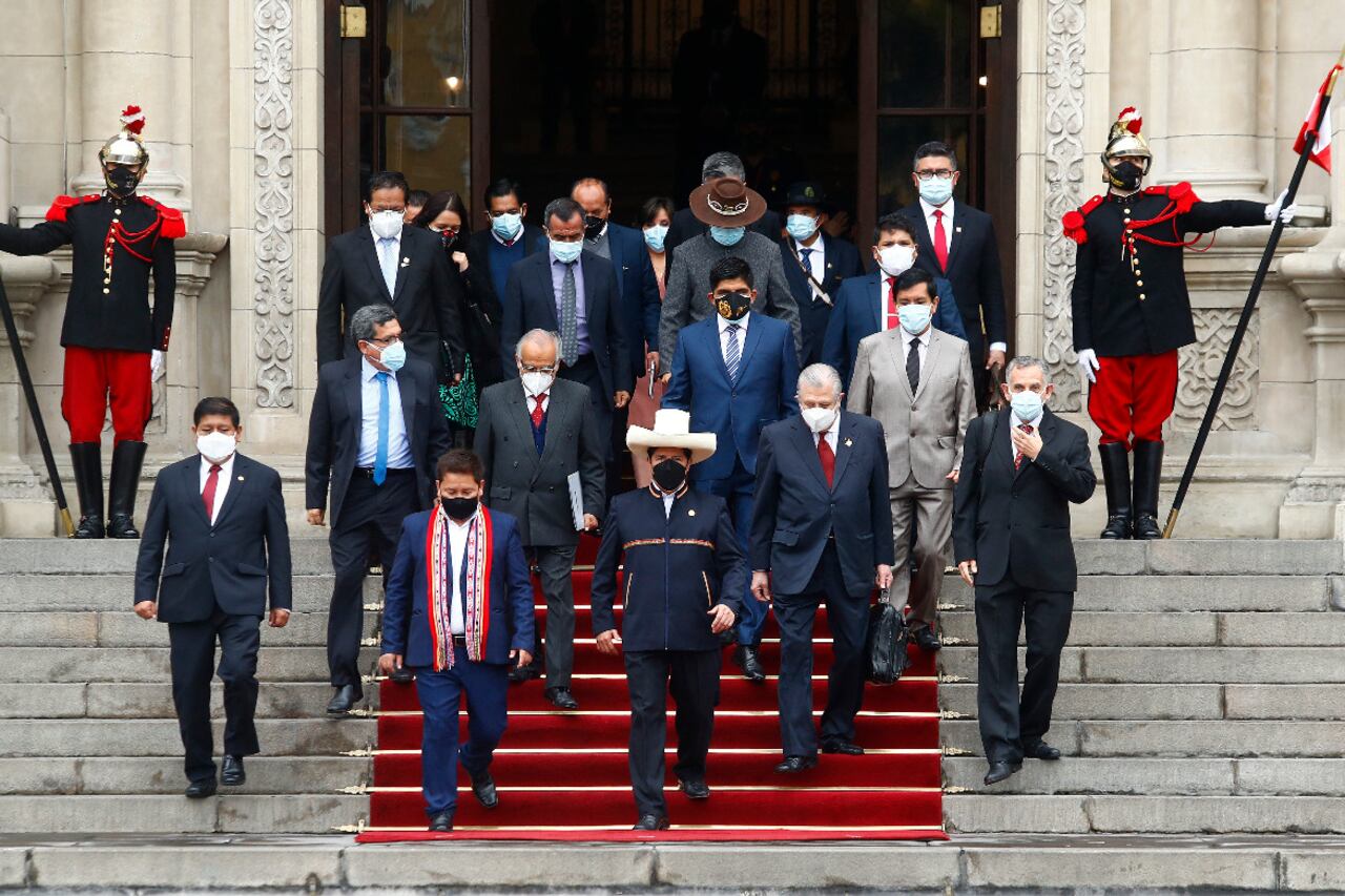 El gabinete de Pedro Castillo se juega su futuro en el Congreso