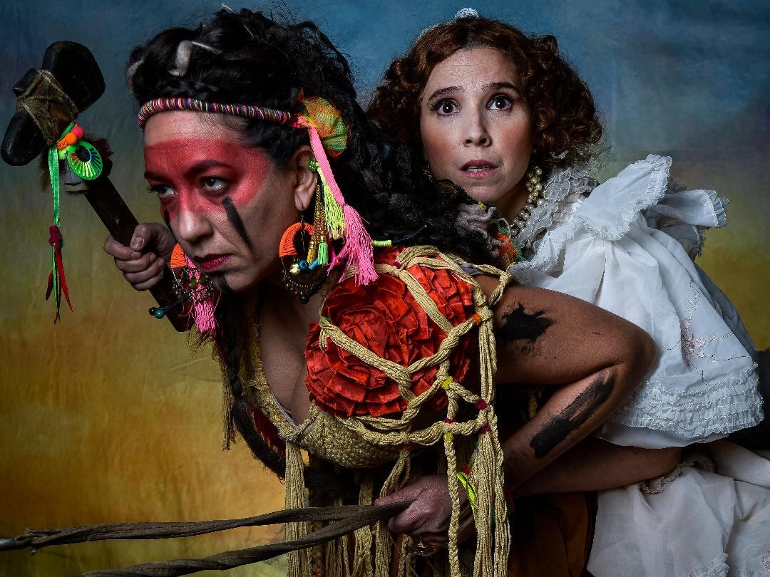 Rosalila (Lorena Vega) y Celine (Laura Paredes): ambas son desertoras de los mandatos de sus comunidades.