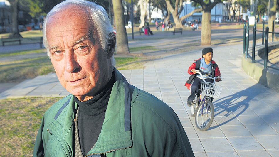 “No sé si soy un cantor, soy más bien un músico que canta”, se definía Horacio Molina.