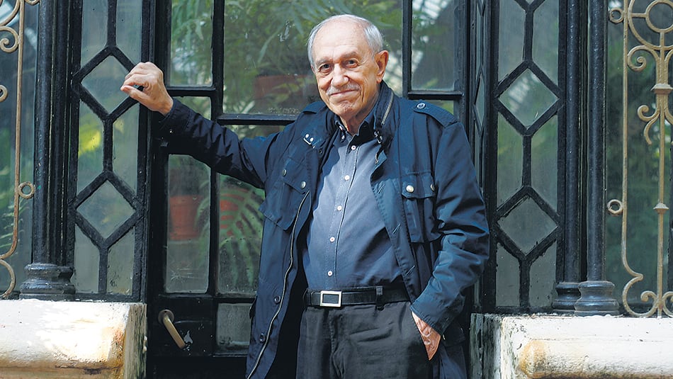 “Como escritores, necesitamos buscar caminos oblicuos y profundizar en las experiencias de los sujetos.”