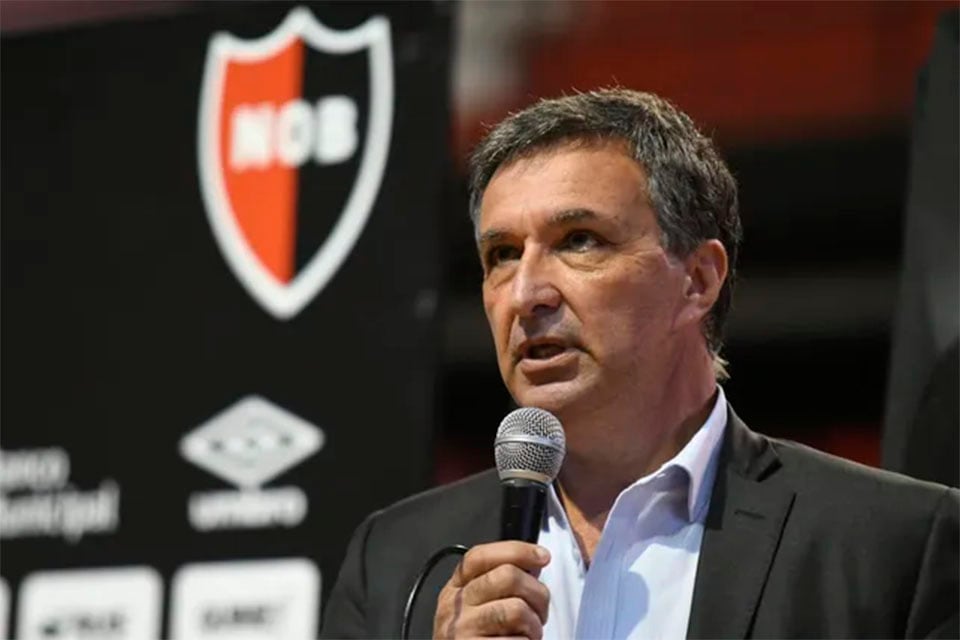 La gestión de Ignacio Astore debe iniciar un proceso de reducción de pasivo. 