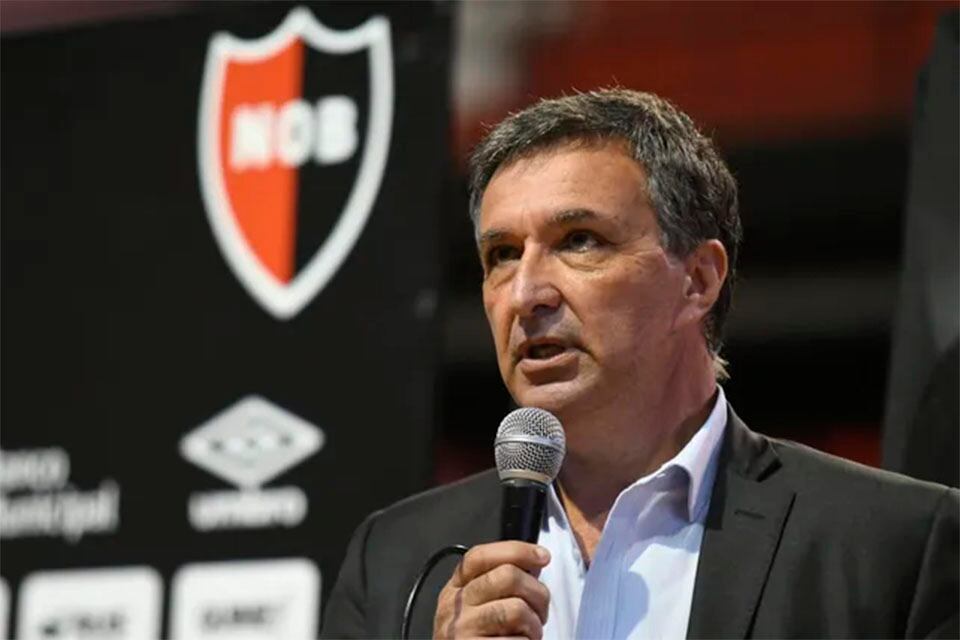 La gestión de Ignacio Astore debe iniciar un proceso de reducción de pasivo. 