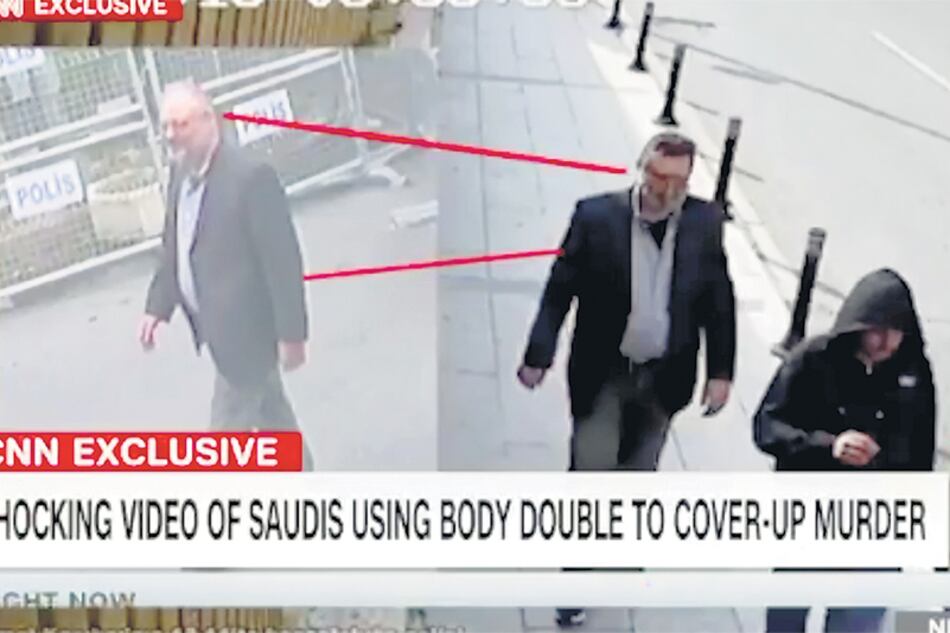 Mustafá al Madani sale del consulado vestido con la ropa que llevaba puesta Khashoggi cuando ingresó.