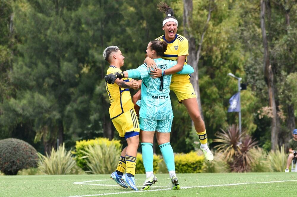 Laurina Oliveros, arquera de Boca, fue la heroína de la clasificación xeneize