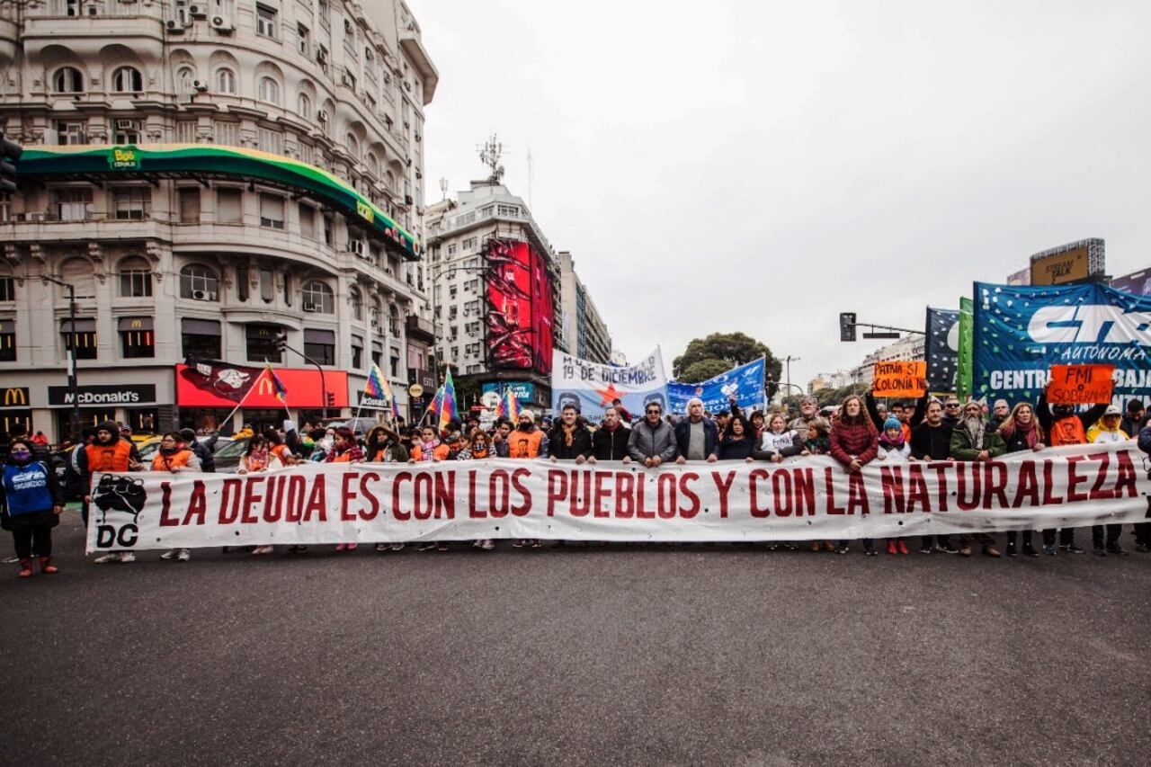 "La deuda es con los pueblos"