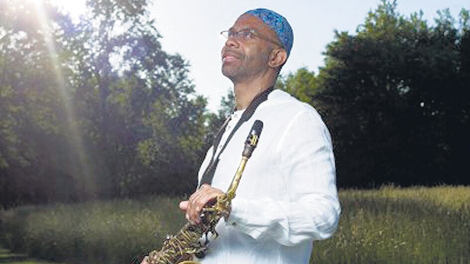 Kenny Garrett tocará con Vernell Brown en piano, Concoran Holt en contrabajo y Rudy Bird en batería.