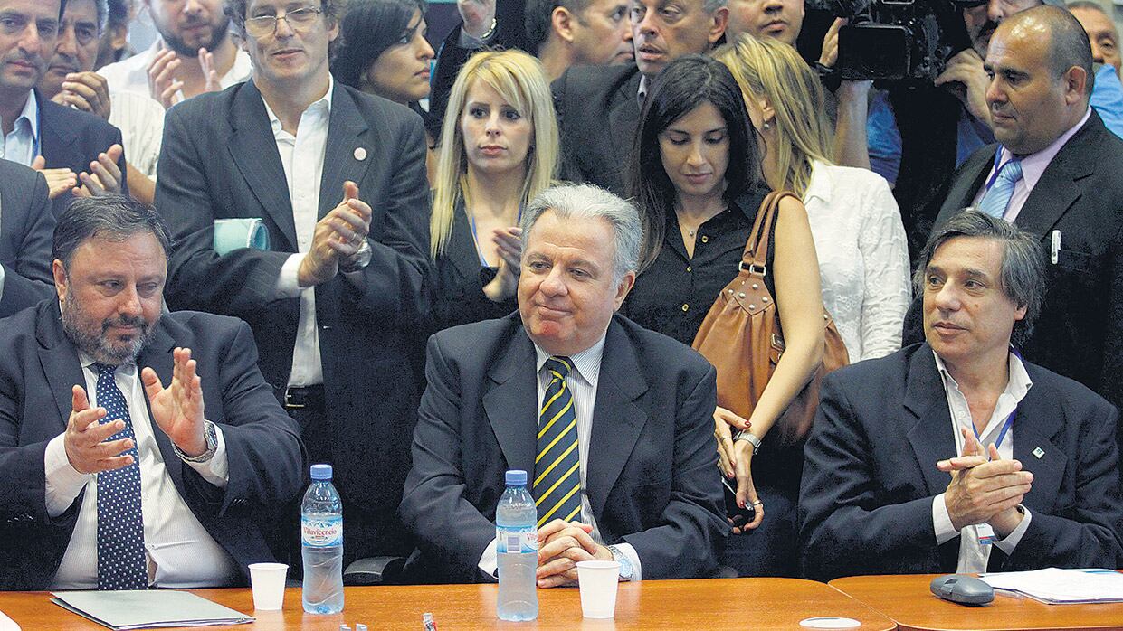 Alberto Barbieri fue elegido en 2013, en el Congreso, en medio de fuertes protestas.