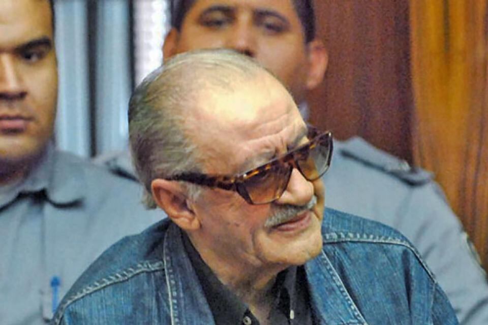 El ex jefe de inteligencia de la policía provincial Antonio Musa Azar, ya contaba con tres condenas a prisión perpetua.