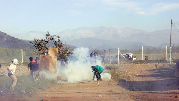 La cesión de hectáreas se vincula con la represión de 2011.