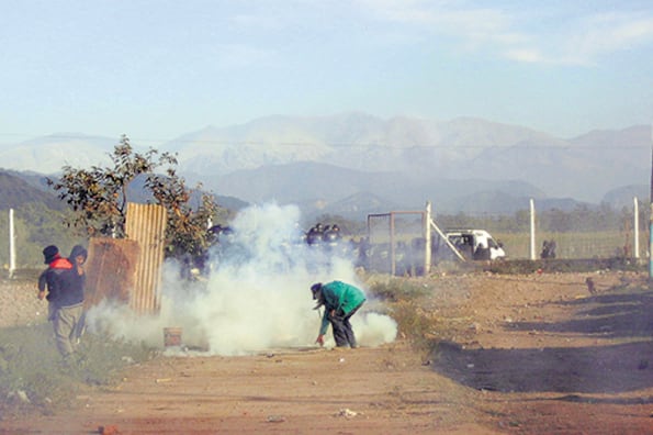 La cesión de hectáreas se vincula con la represión de 2011.
