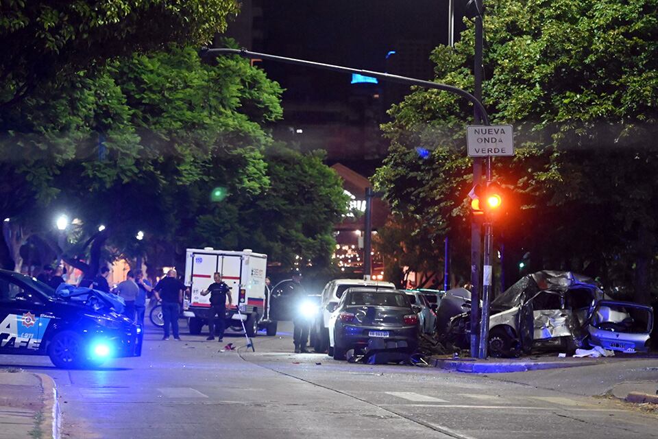 El siniestro vial se produjo después de las 21, en Presidente Roca y Wheelwright.