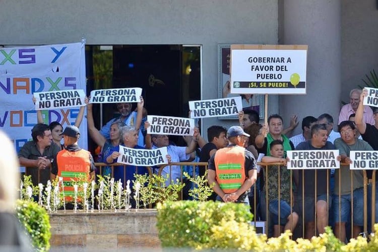 Los ciudadanos de San Rafael se expresaron contra el presidente.