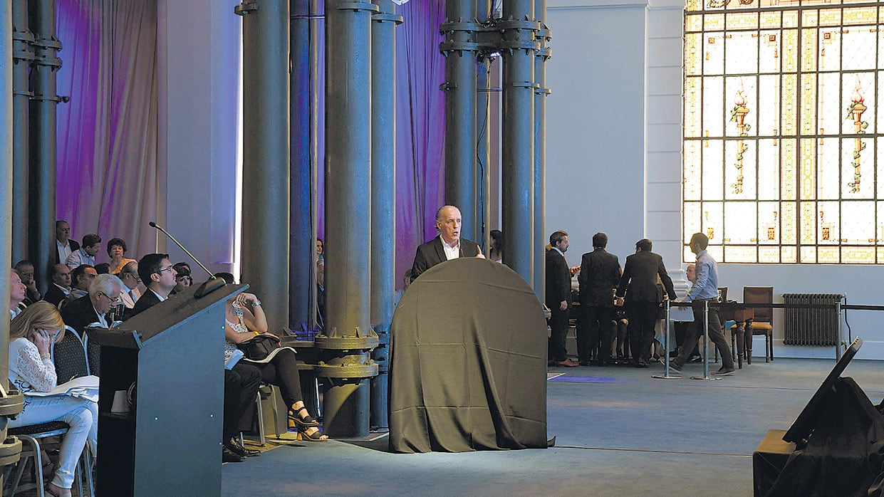 El desfile de oradores dejó testimonio de las falencias de una audiencia pública que no fue tal.