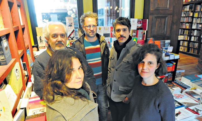Clara Anich, Miguel Gaya (PEN), Marcelo Guerrieri, Enzo Maqueira y Guadalupe Faraj, integrantes del colectivo.