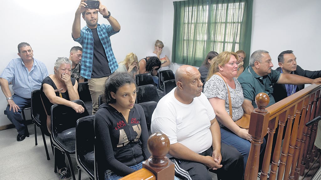 Familiares de Ramos y Mariezcurrena durante la audiencia.