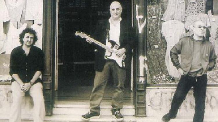 Rozitchner, Acosta y Montolivo cuando formaron su power trio, en la foto de portada de su disco.