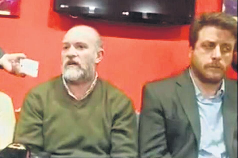 Sergio Maldonado, hermano de Santiago, acompañado por su abogada y organismos de Derechos Humanos.