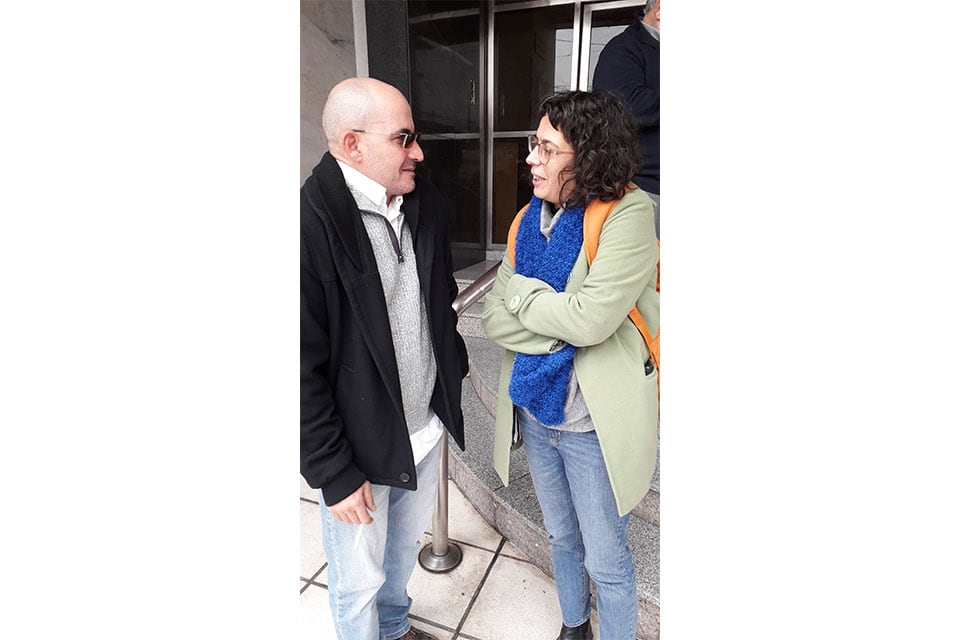 Aníbal Cattáneo y la abogada querellante de Hijos Lucía Tejera.