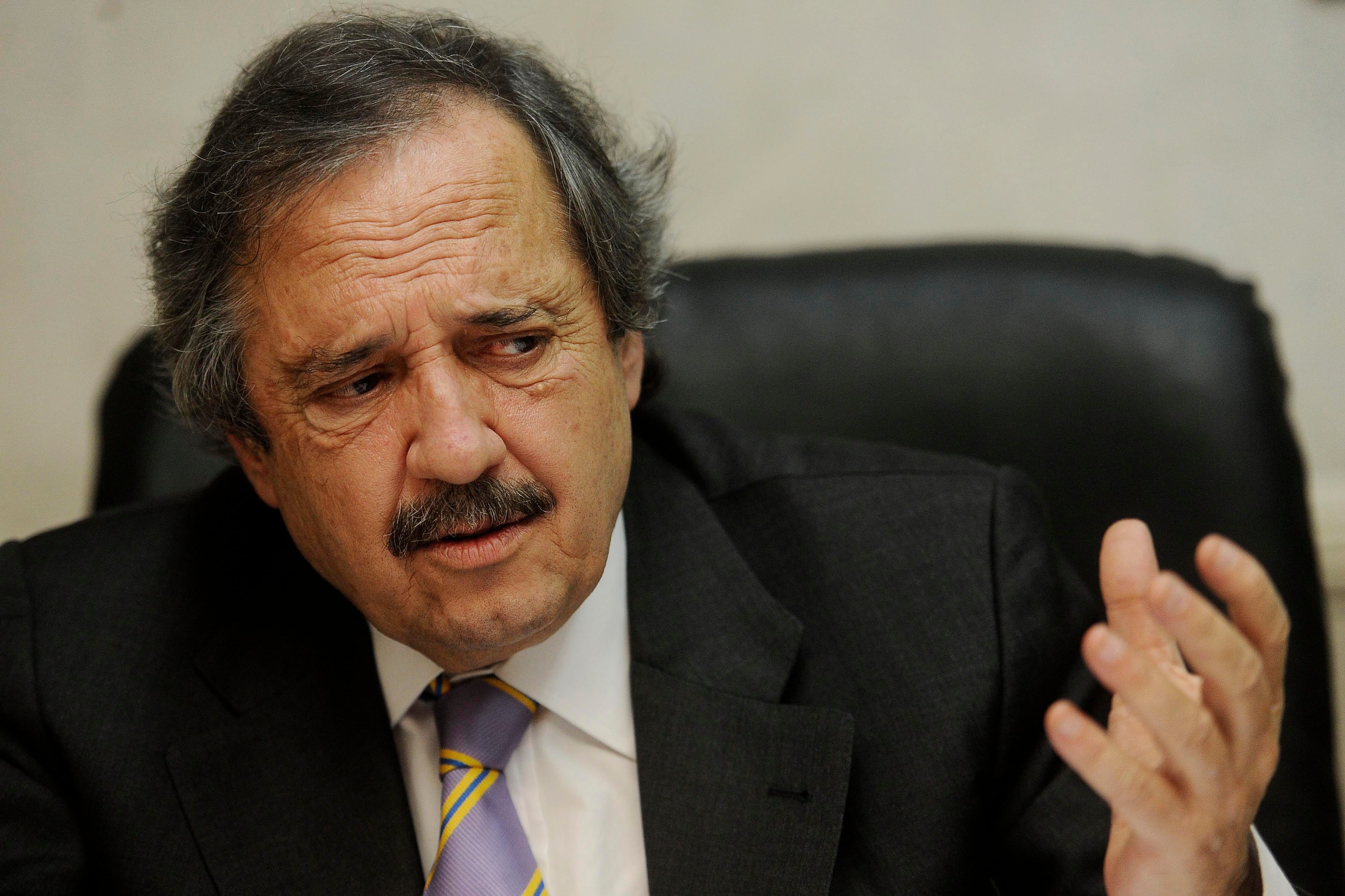 "Si me quieren echar del partido que se hagan cargo", dice Alfonsín. 