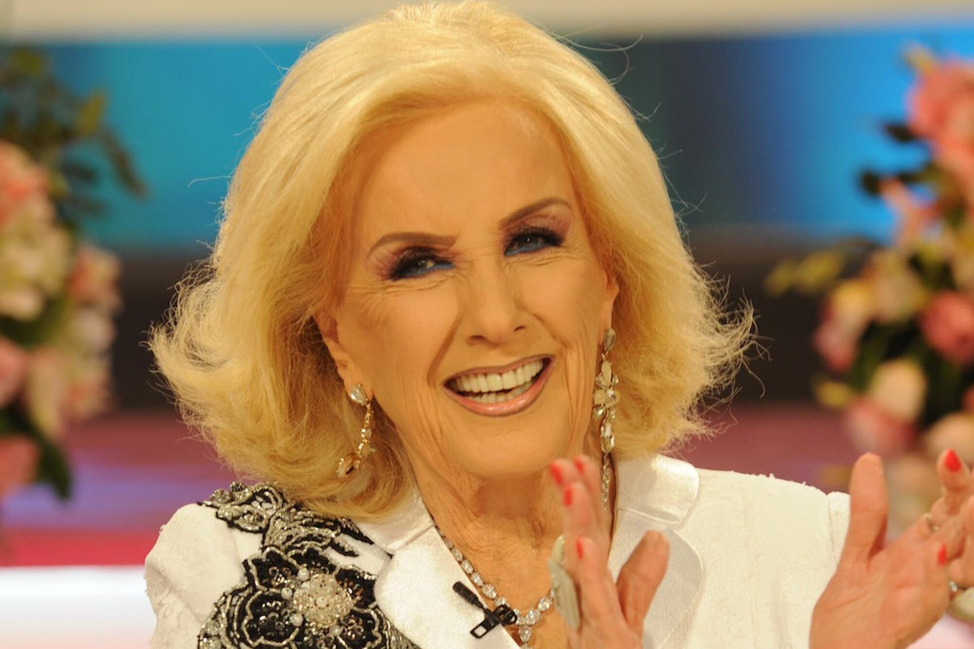 Por su edad, Mirtha Legrand no trabajará durante la cuarentena: la reemplaza su nieta Juana Viale.