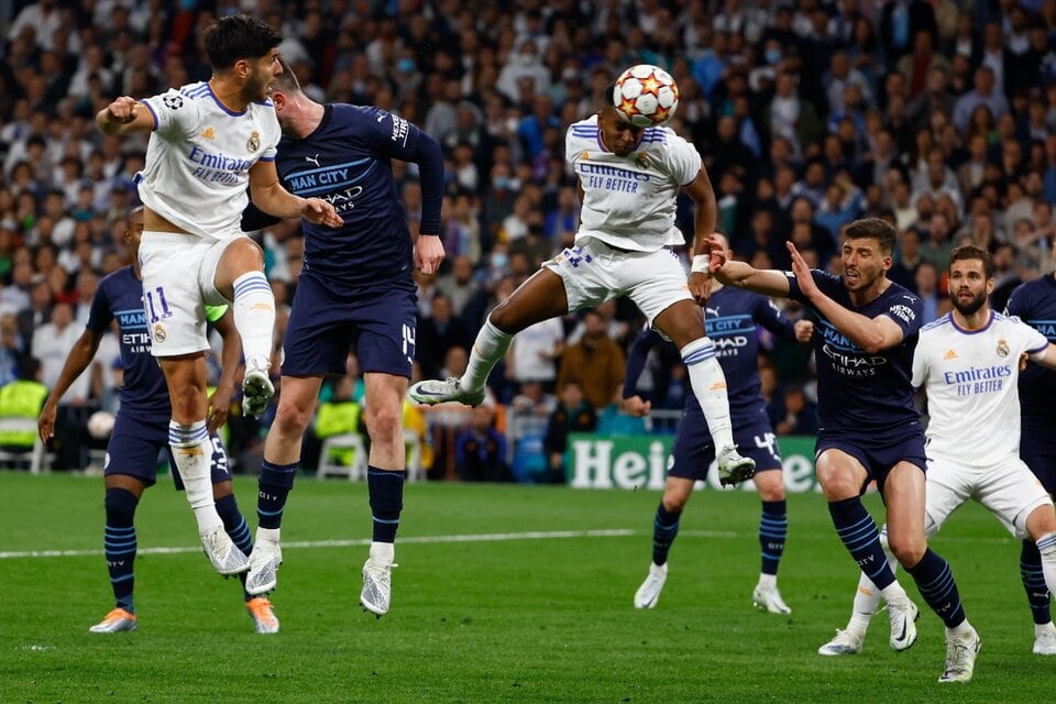 El momento en el que Rodrygo empata la increíble serie de la semifinal 2021-2022 entre Real Madrid y Manchester City.
