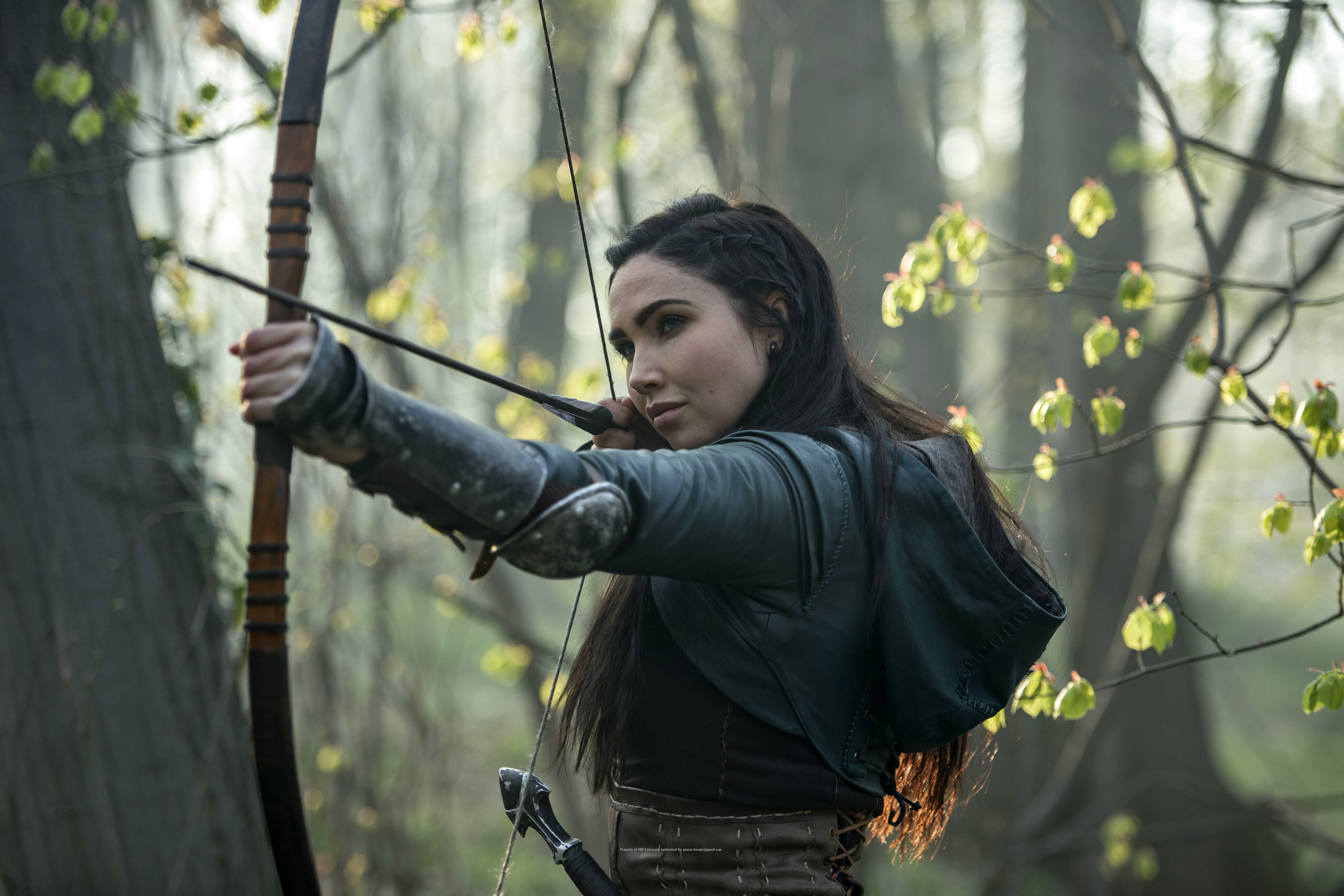 Jessica Green, protagonista de "The Outpost", cuya segunda temporada se puede ver por la señal SyFy.