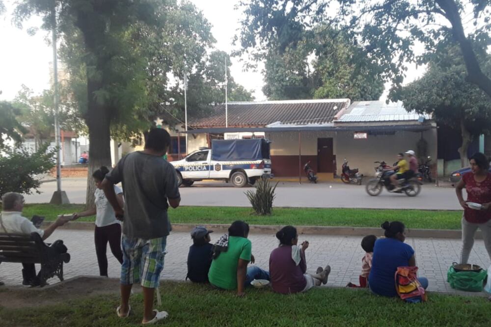 Vigilia de familiares de los detenidos frente a la Comisaría