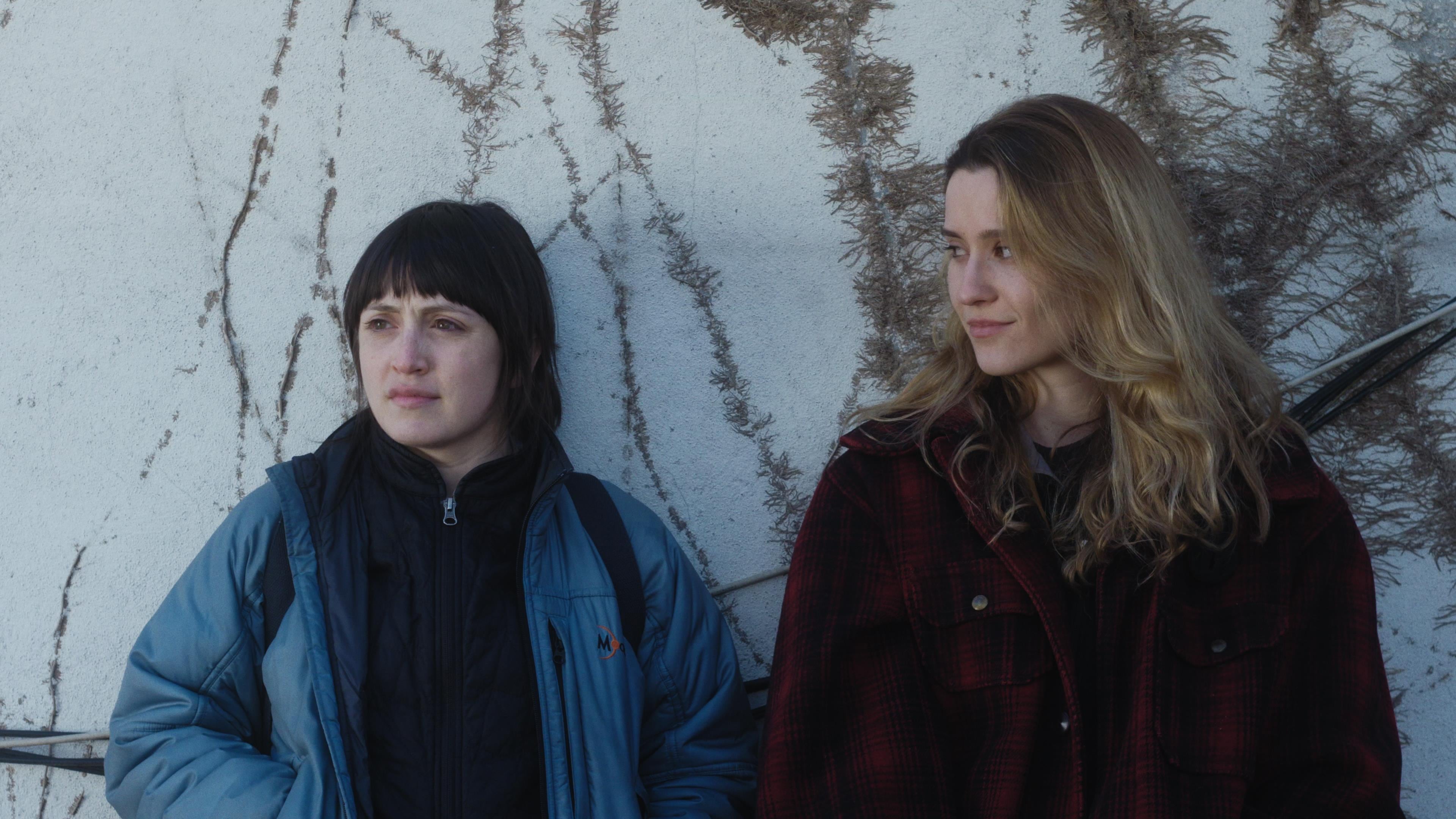 Tallie Medel y Norma Kuhling en "Catorce", de Dan Sallitt.