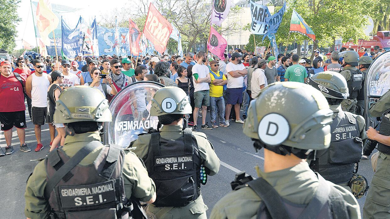 La manifestación partió del Obelisco y recorrió Av. 9 de Julio.